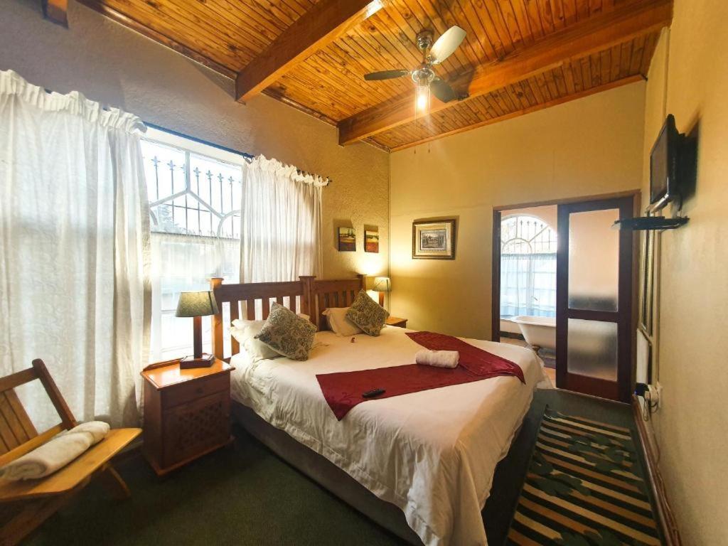 Just Tiffany Guest House & Conference Facility Potchefstroom Esterno foto
